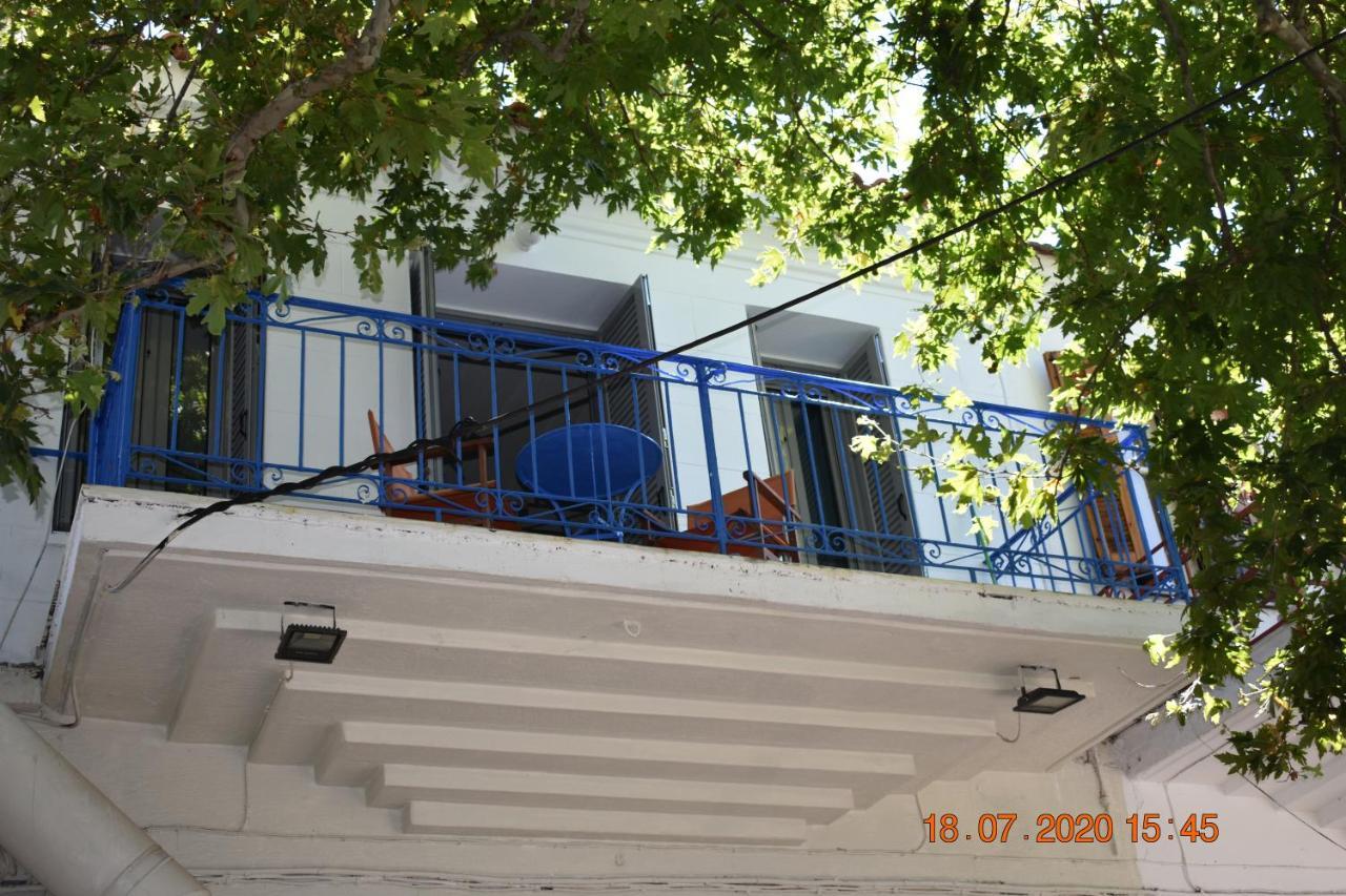 The Central House! Raches  Exterior foto